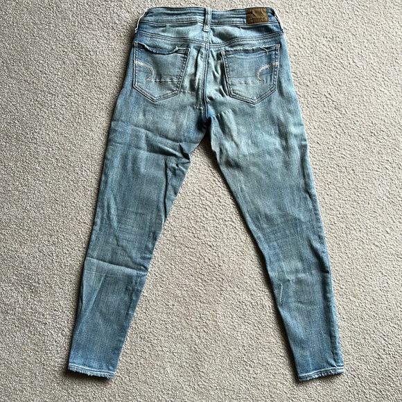 American Eagle jeans, size o, light wash - Picture 7 of 8